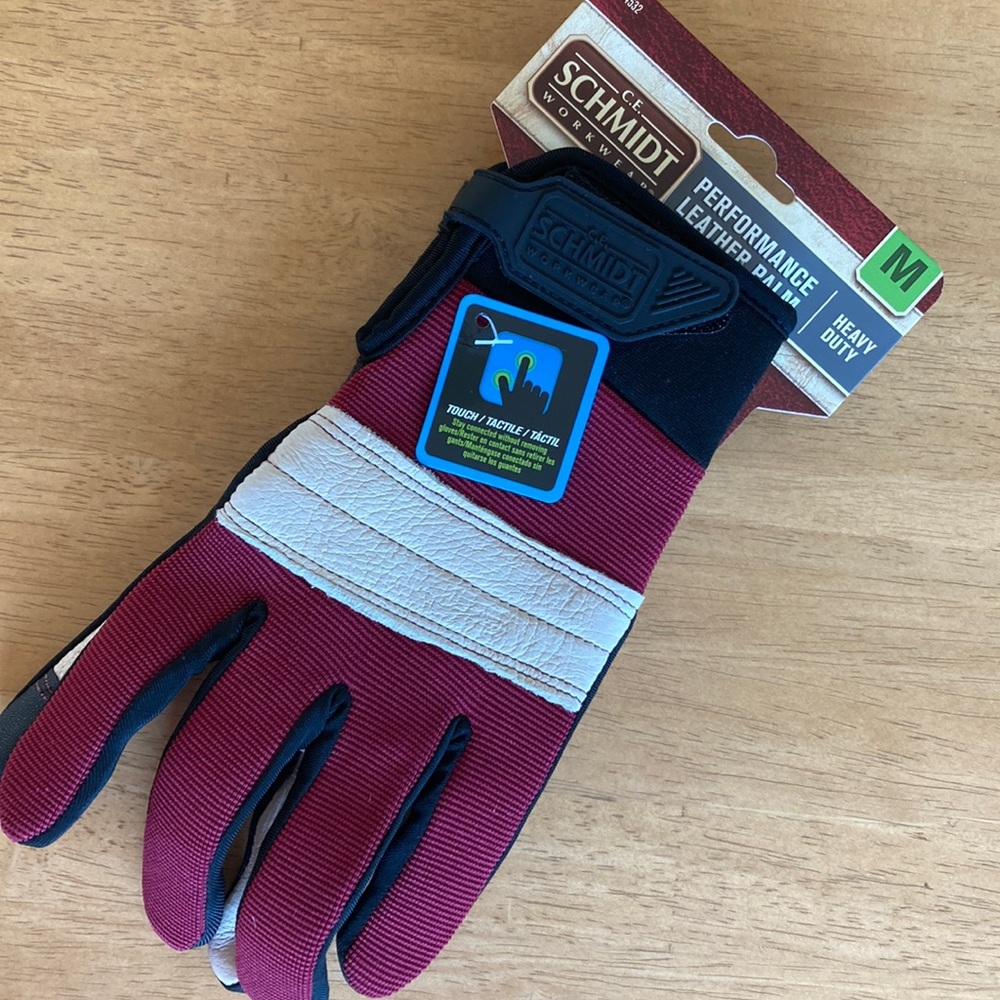 NWT Schmidt Gloves